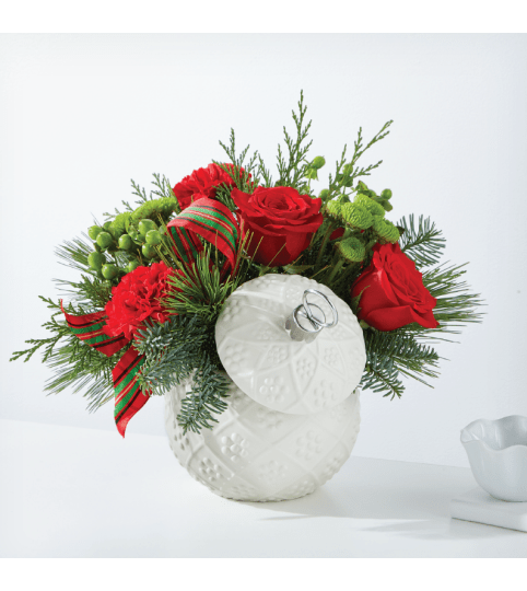 Trim The Tree Bouquet FTD C5. An arrangement by Fine's Flowers. Trim The Tree Bouquet FTD C5. An arrangement by Fine's Flowers.